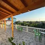 度假居 House
